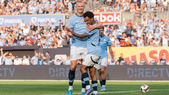 Pemain Manchester City merayakan kemenangan di final Carabao Cup